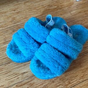 Blue Ugg Fuzzy platforms